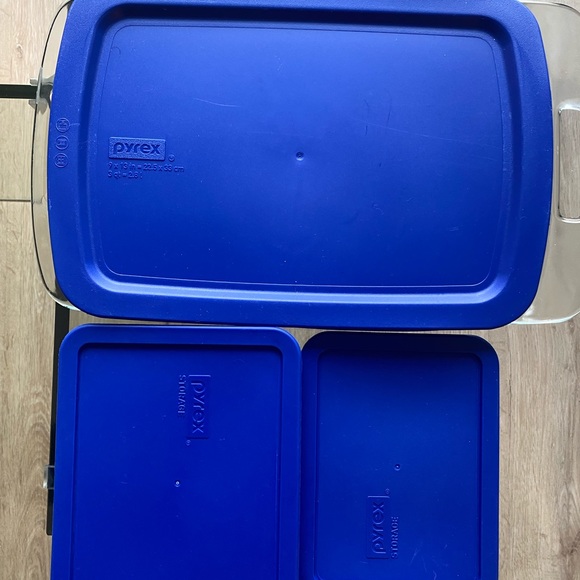 Pyrex set - Picture 2 of 2